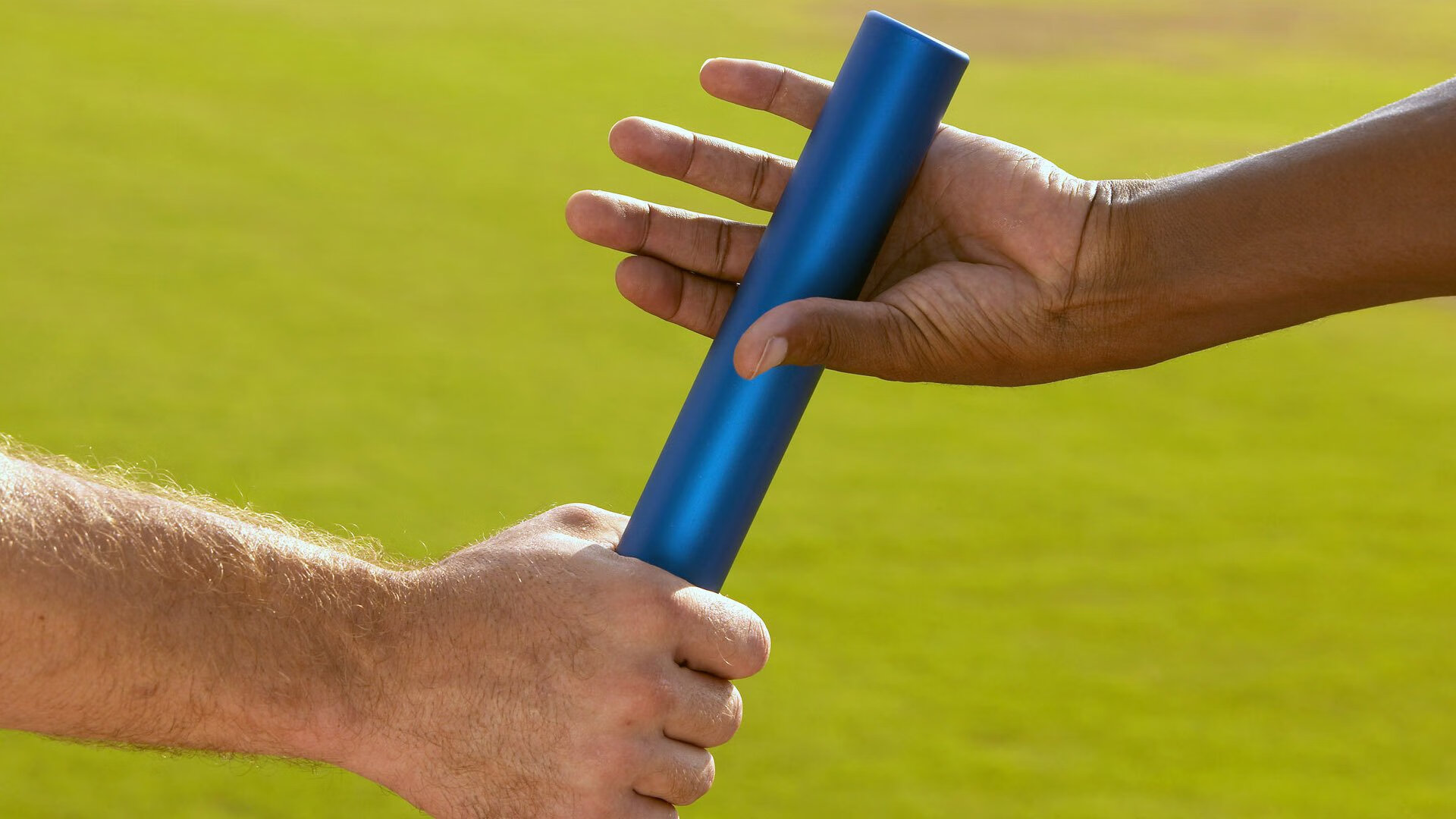 上海海港主场观众热情高涨，上海海港队比赛时间